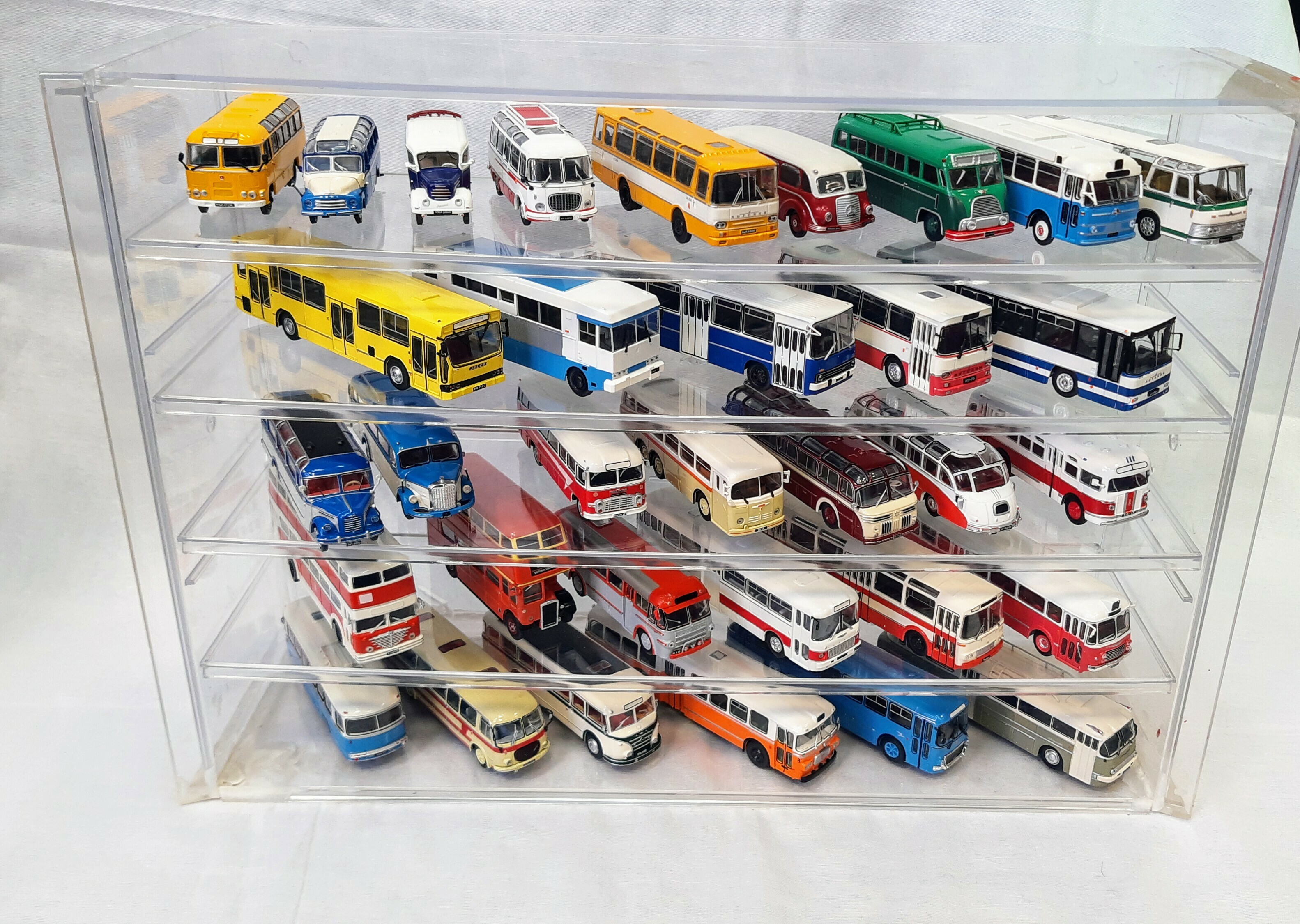 kolekcjnerskie-kutowe-autobusy-prl-u-niedurnego-4301-ruda-slaska