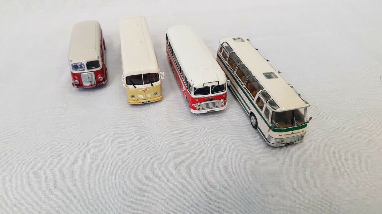 kolekcjnerskie-kutowe-autobusy-prl-u-niedurnego-4301-ruda-slaska