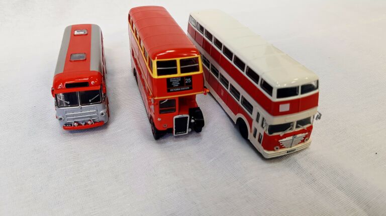 kolekcjnerskie-kutowe-autobusy-prl-u-stan-uzywany