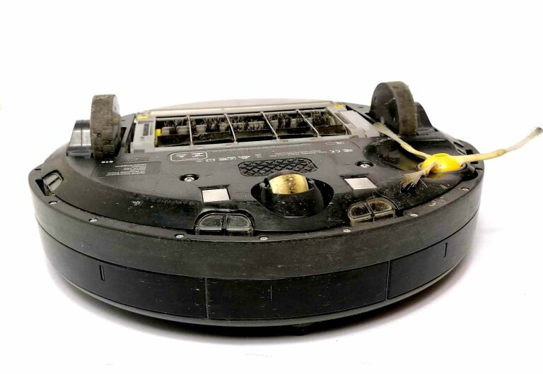 INTELIGENTNY ODKURZACZ IROBOT ROOMBA 616