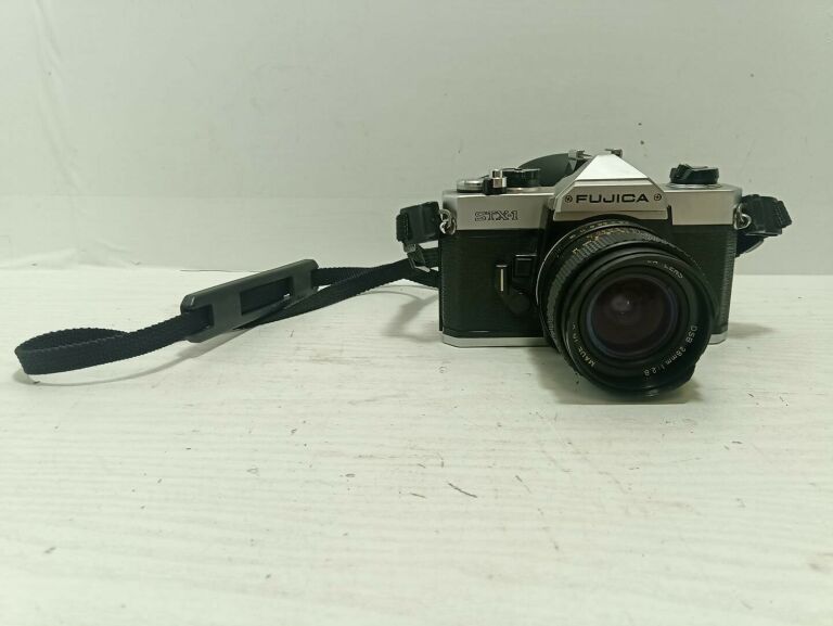 aparat-fujica-stx-1-opis-osiedle-kombatantow-7c-krakow