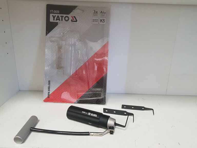 NÓŻ DO WYCINANIA SZYB YATO YT-0659
