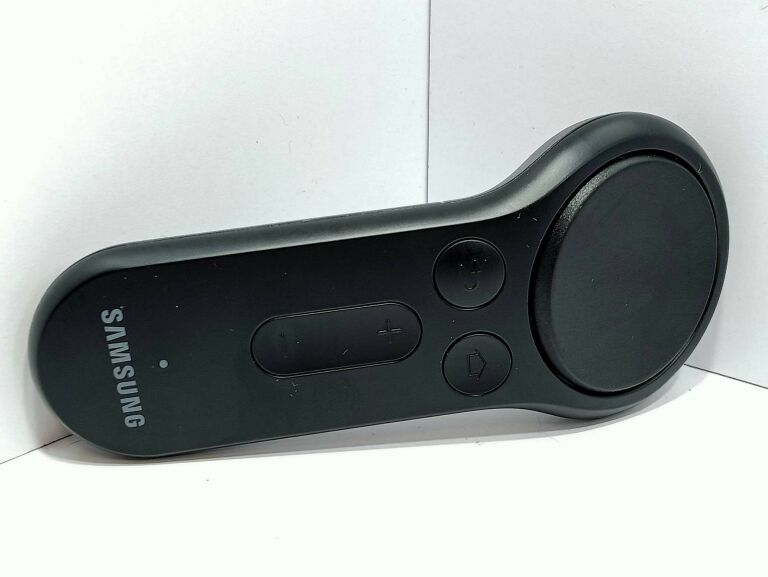 SAMSUNG GEAR VR 4 SM-325 Z KONTROLEREM