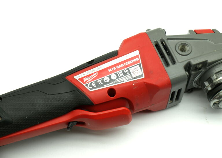 milwaukee-szlifierka-katowa-m18-cag125x-rodzaj-katowa