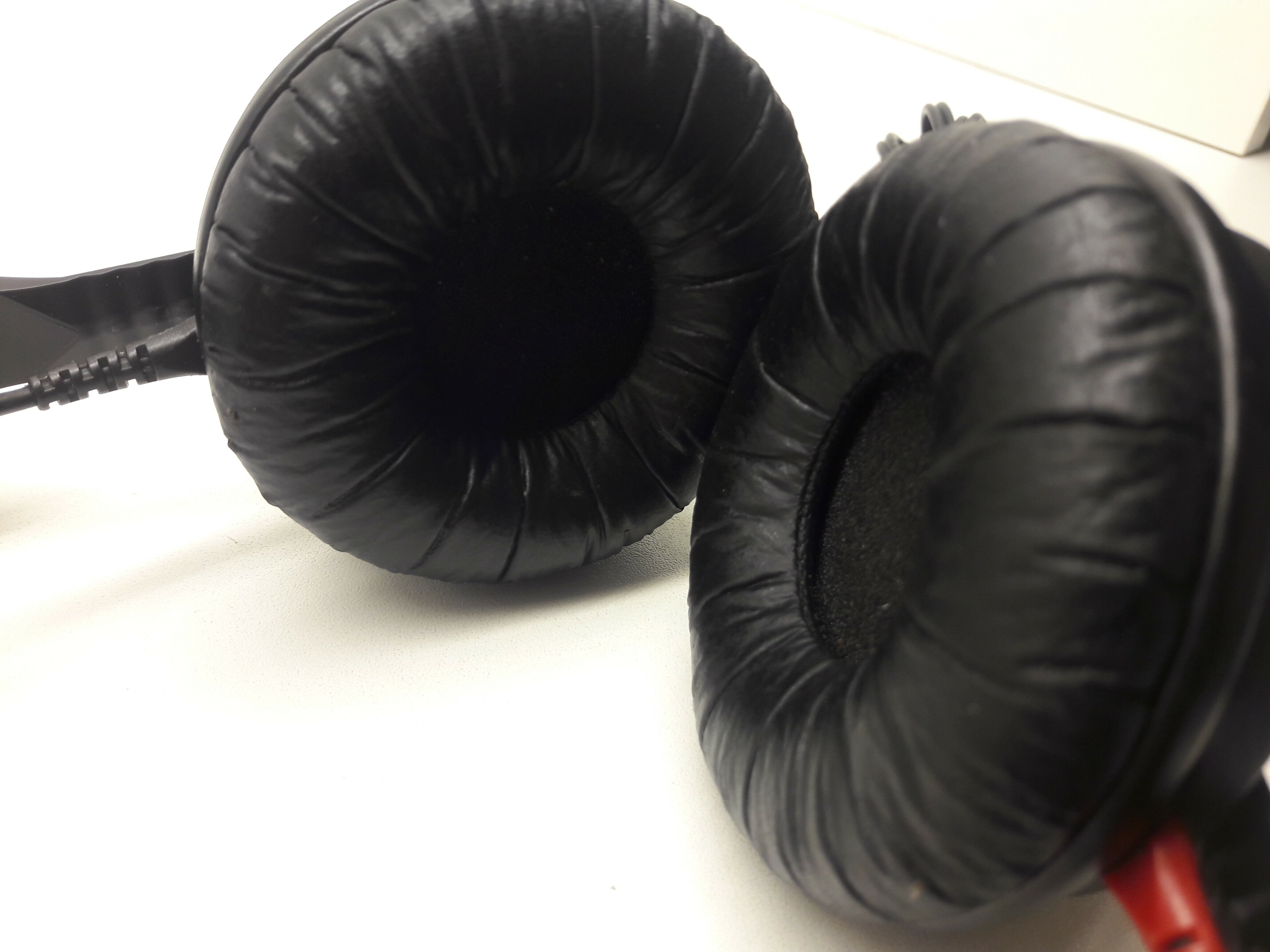 sluchawki-przewodowe-sennheiser-hd-25-ii-rodzaj-sluchawek-nauszne