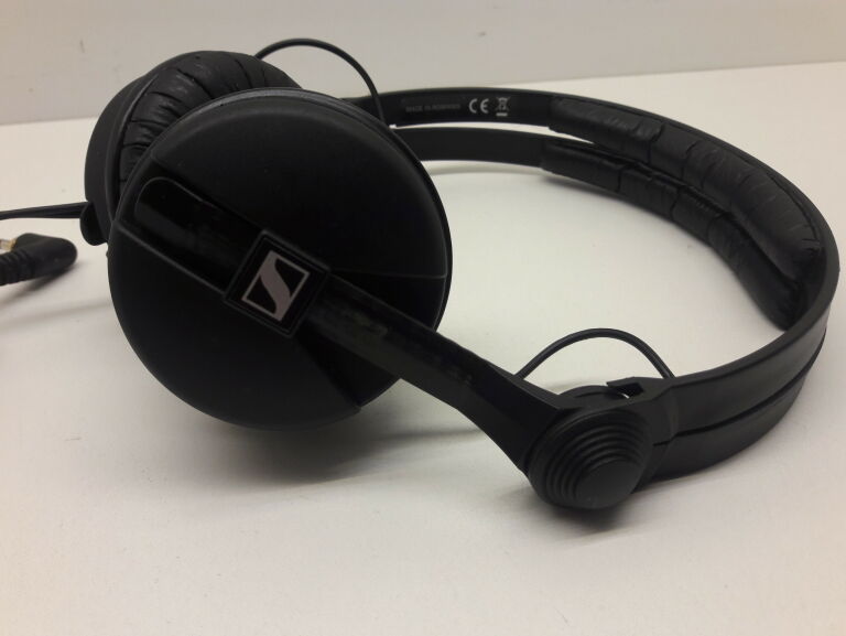 SŁUCHAWKI PRZEWODOWE SENNHEISER HD 25 II