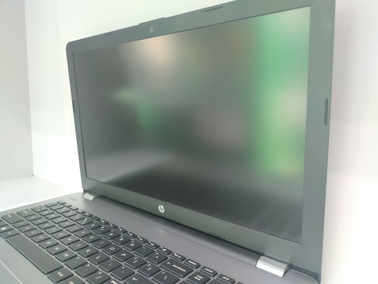 LAPTOP HP 255 G6 4GB/1TB HDD WIN10