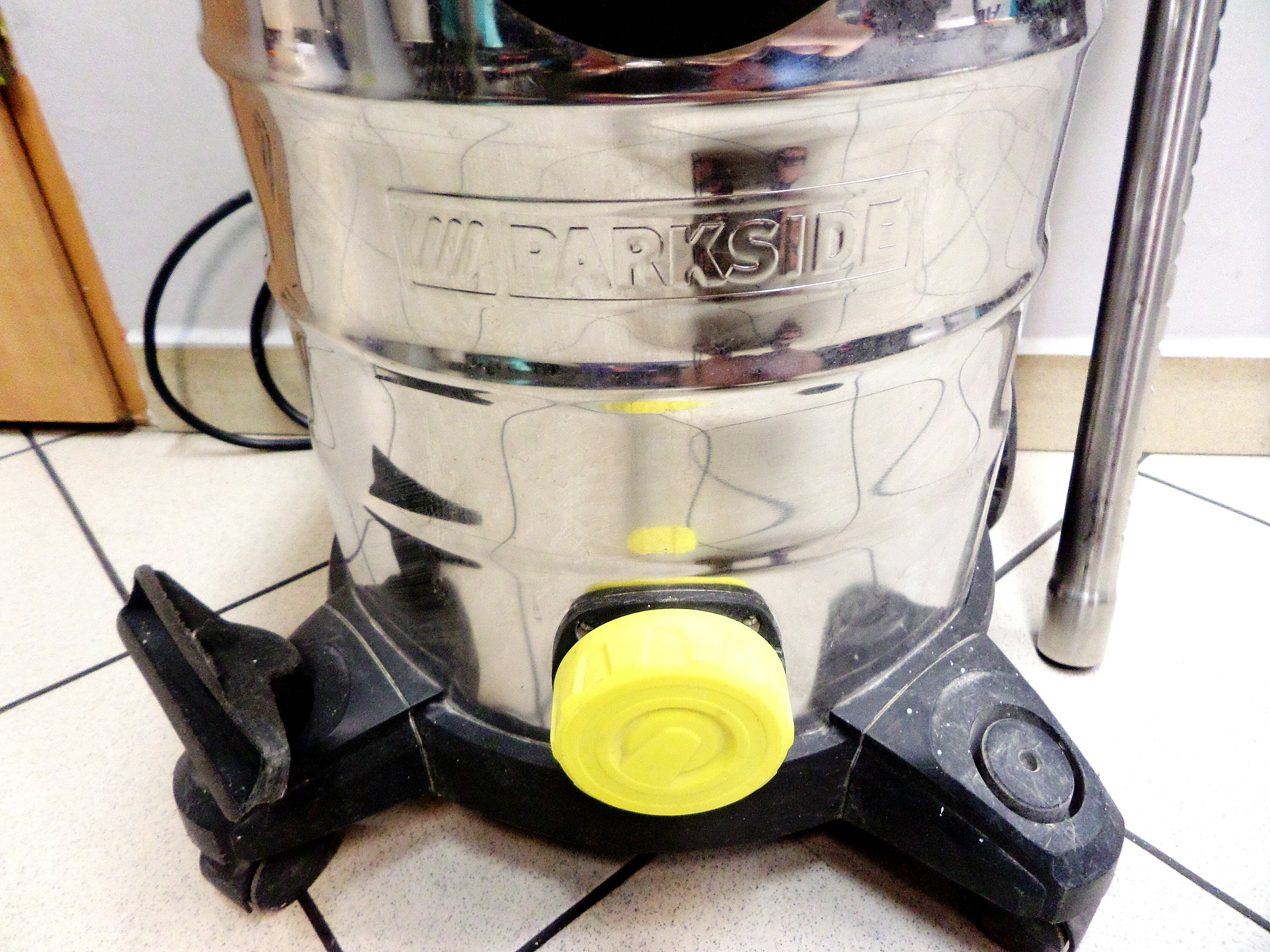 odkurzacz-parkside-pnts-1500-b3-stan-uzywany