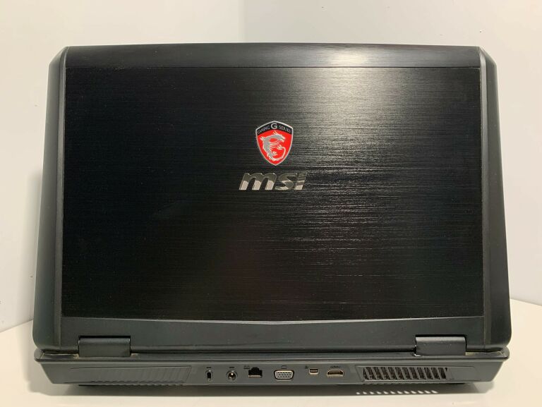 MSI GX70 AMD A10/12GB/HD 8650G+HD8970M/1TB HDD+SS