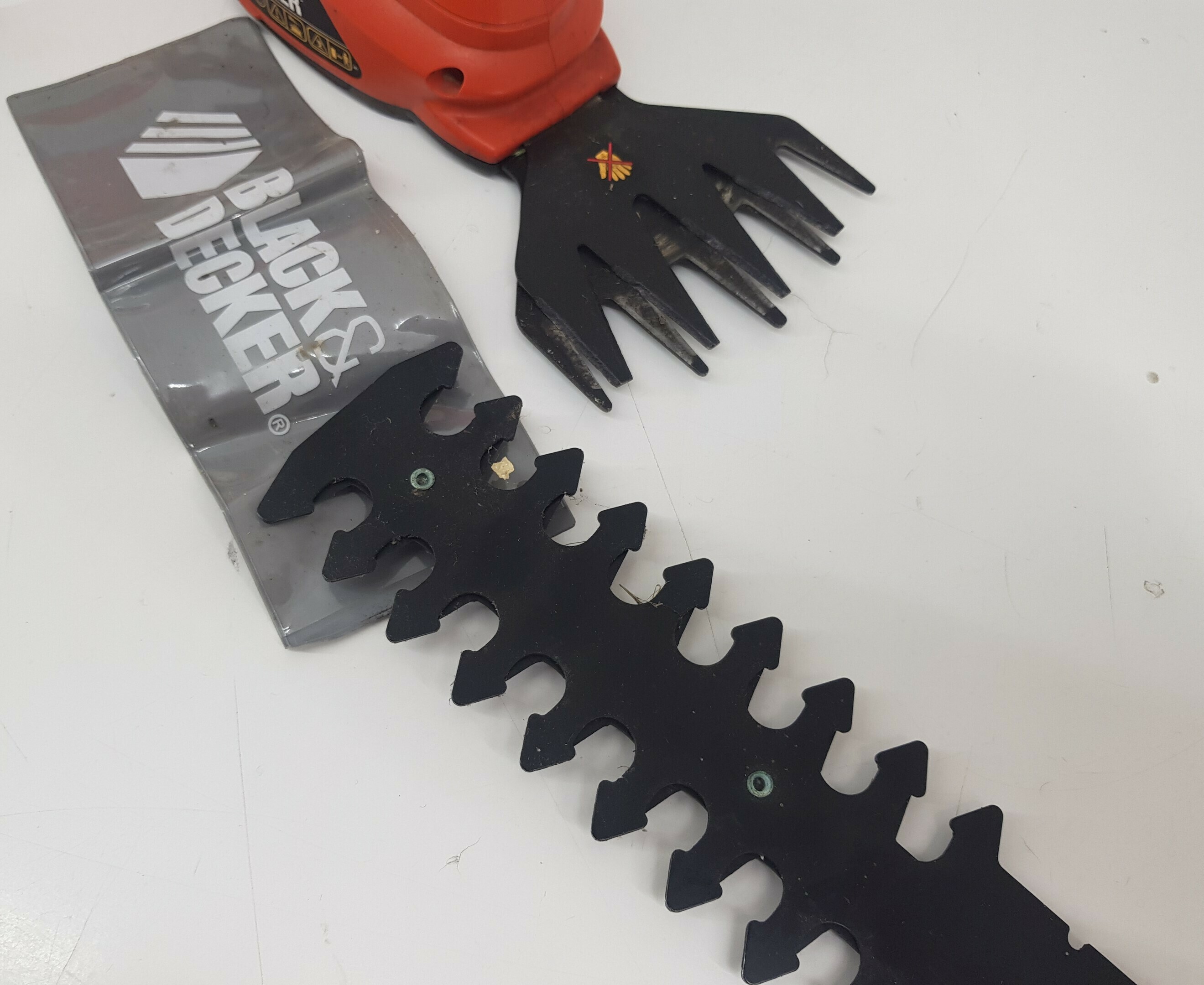 podcinarka-black-decker-gsl700-kod-produktu-gsl700