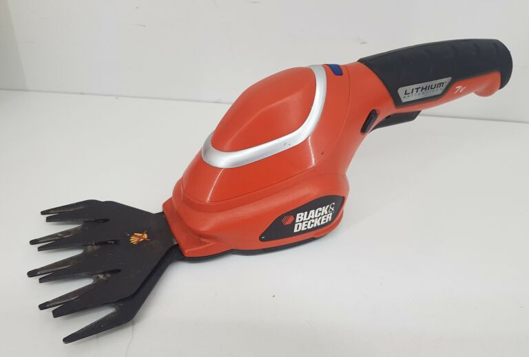 podcinarka-black-decker-gsl700-stan-uzywany