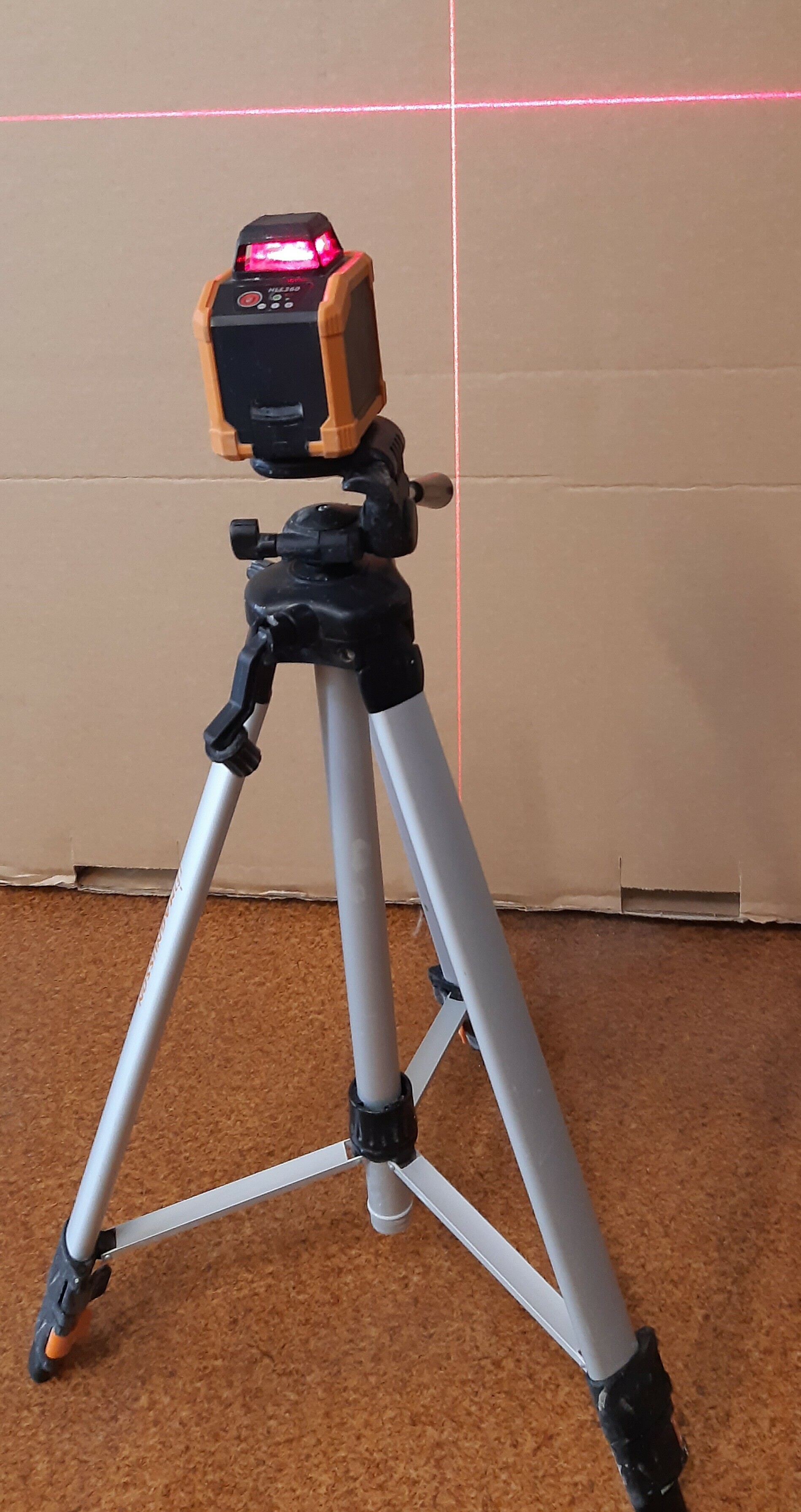 LASER KRZYZOWY ZE STATYWEM MAGNUSSON HLL360 Lasery Krzy owe Loombard pl LASER KRZYZOWY ZE STATYWEM MAGNUSSON HLL360 Lasery Krzy owe Loombard pl