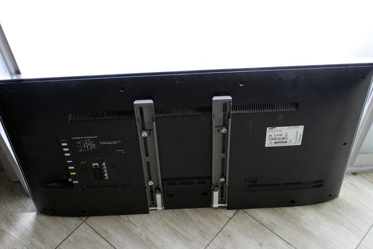 telewizor-40-cali-samsung-ue40f6200-smart-tv-marka-samsung