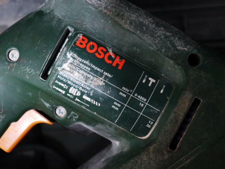 MŁOTOWIERTARKA BOSCH PBH 160 R
