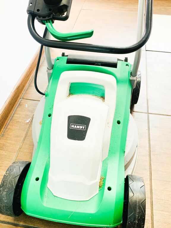 KOSIARKA ELEKTRYCZNA HANDY YK1031 PUDEŁKO