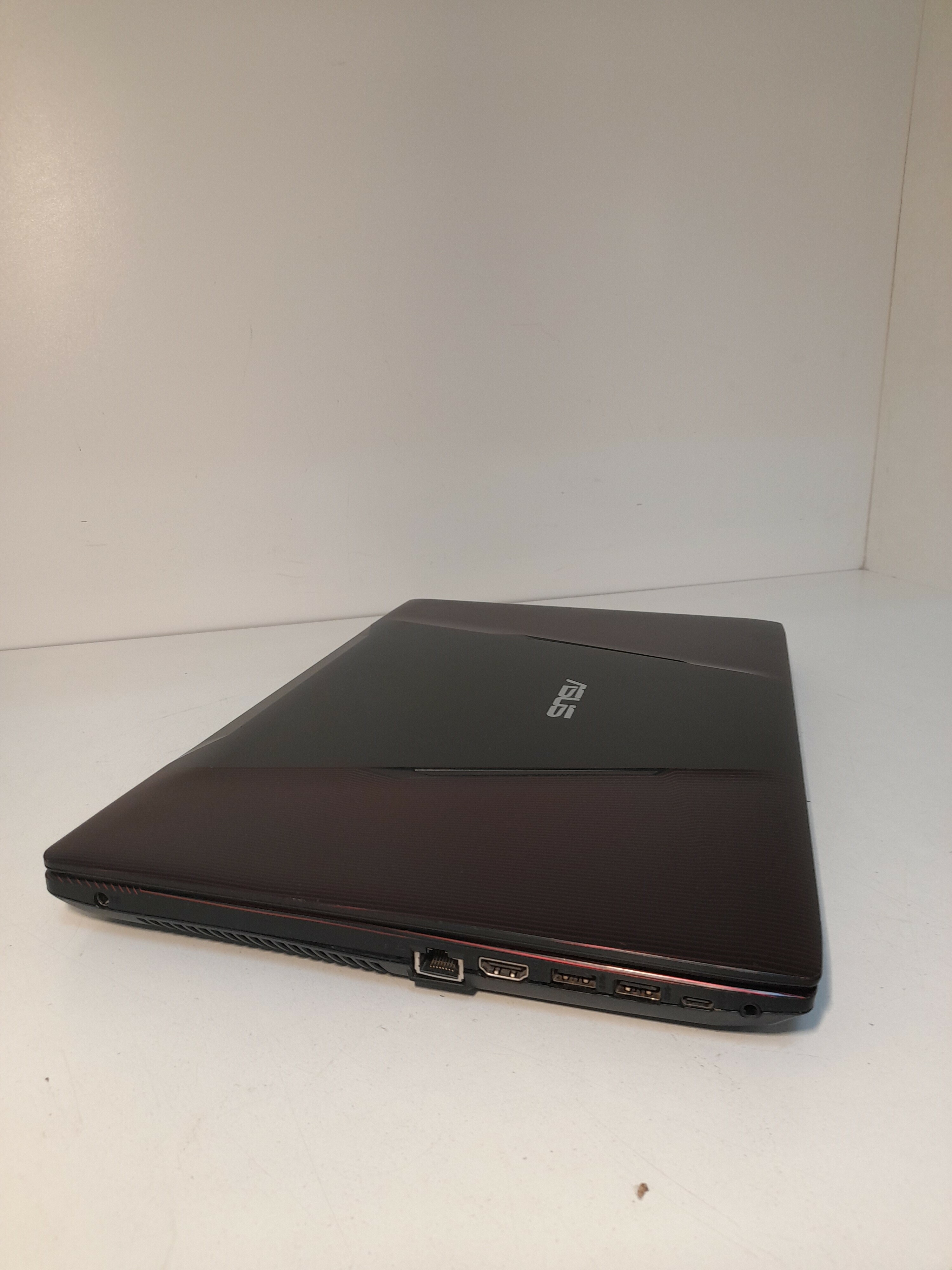 laptop-asus-fx553v-przekatna-ekranu-156