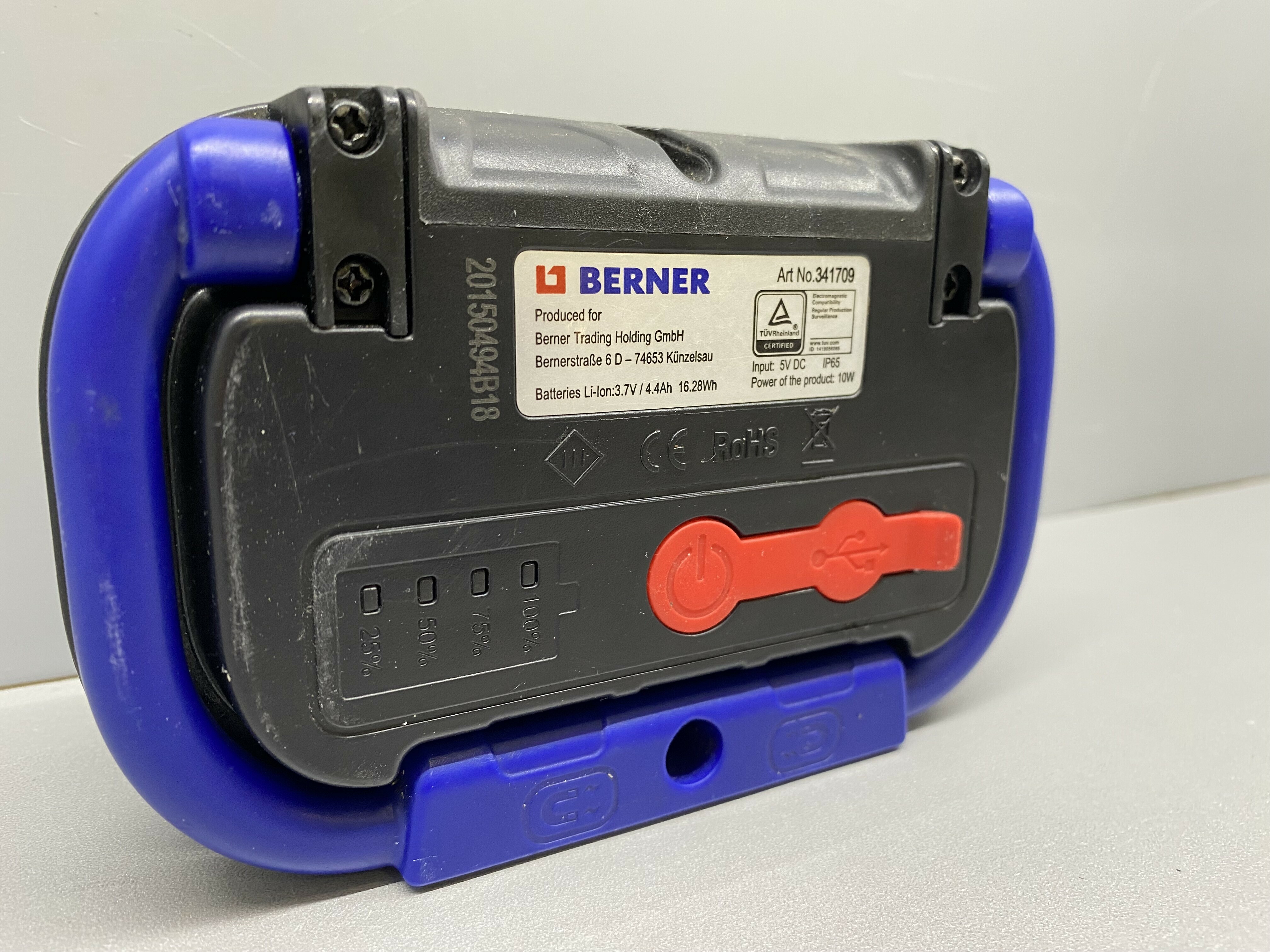 POWERHAND 700 Lumen Rechargeable Pocket Flood Light - Available in Red
