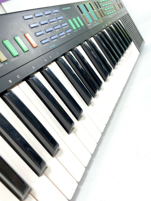 SYNTEZATOR KEYBOARD YAMAHA PSR-22 KLAWISZE ORGANY