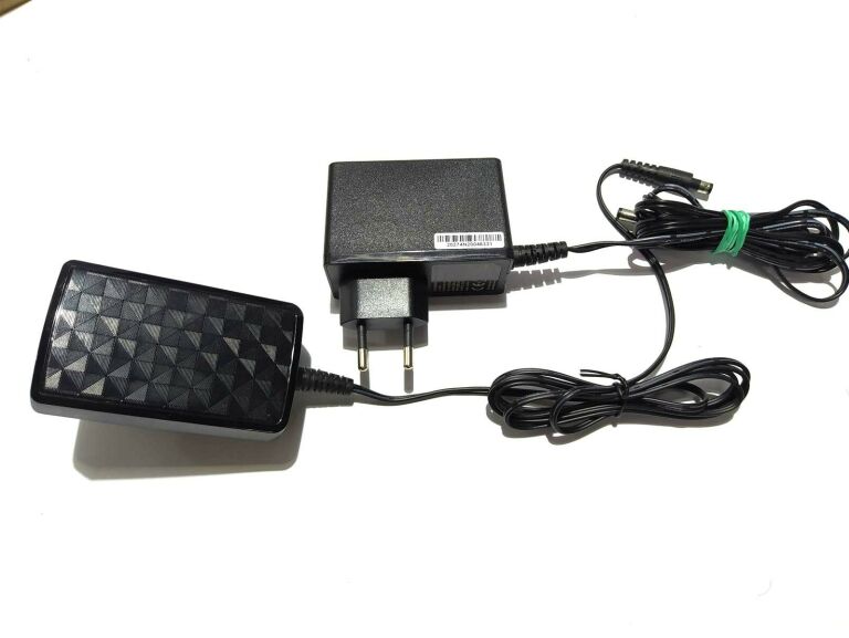 router-wi-fi-premium-20-swiatlowod-t-mobile-kpl-model-fast5657