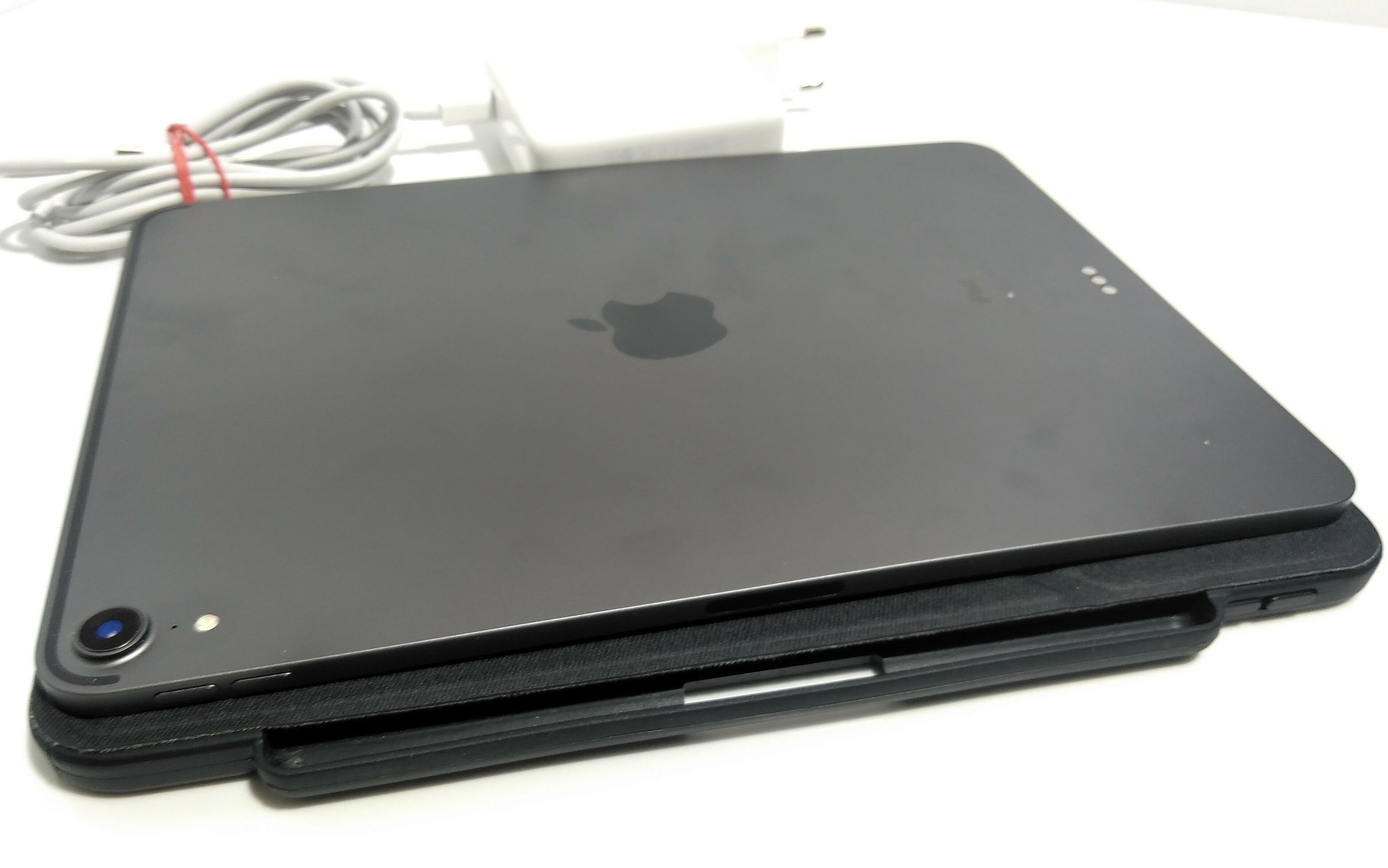 tablet-apple-ipad-pro-11-512gb-okazja-stan-uzywany