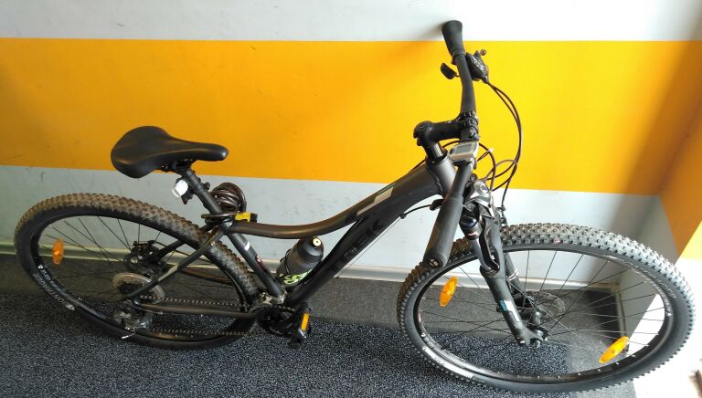 ROWER TREK SKYE S 23"/28" OD LOOMBARD!