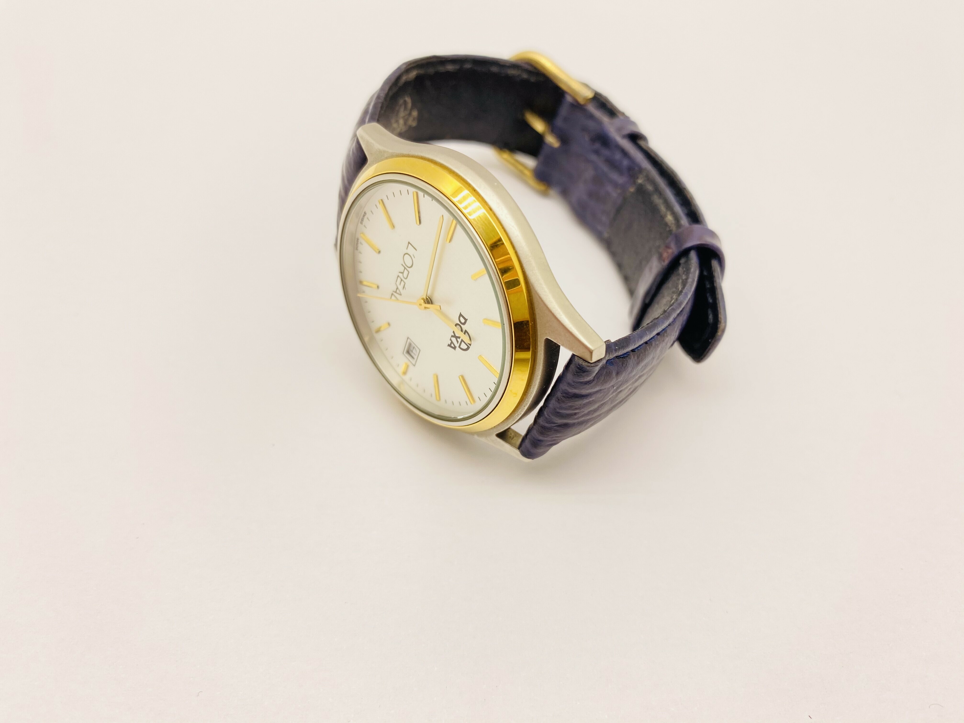 zegarek-doxa-1889-loreal-6773-29-mechanizm-kwarcowy