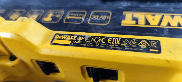 DEWALT DCN890 18V GWOŹDZIARKA DO BETONU OSADZAK