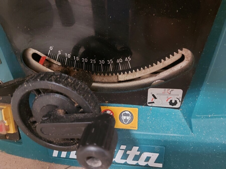 makita-pilarka-stolowa-mlt100-pila-1500w-product-id