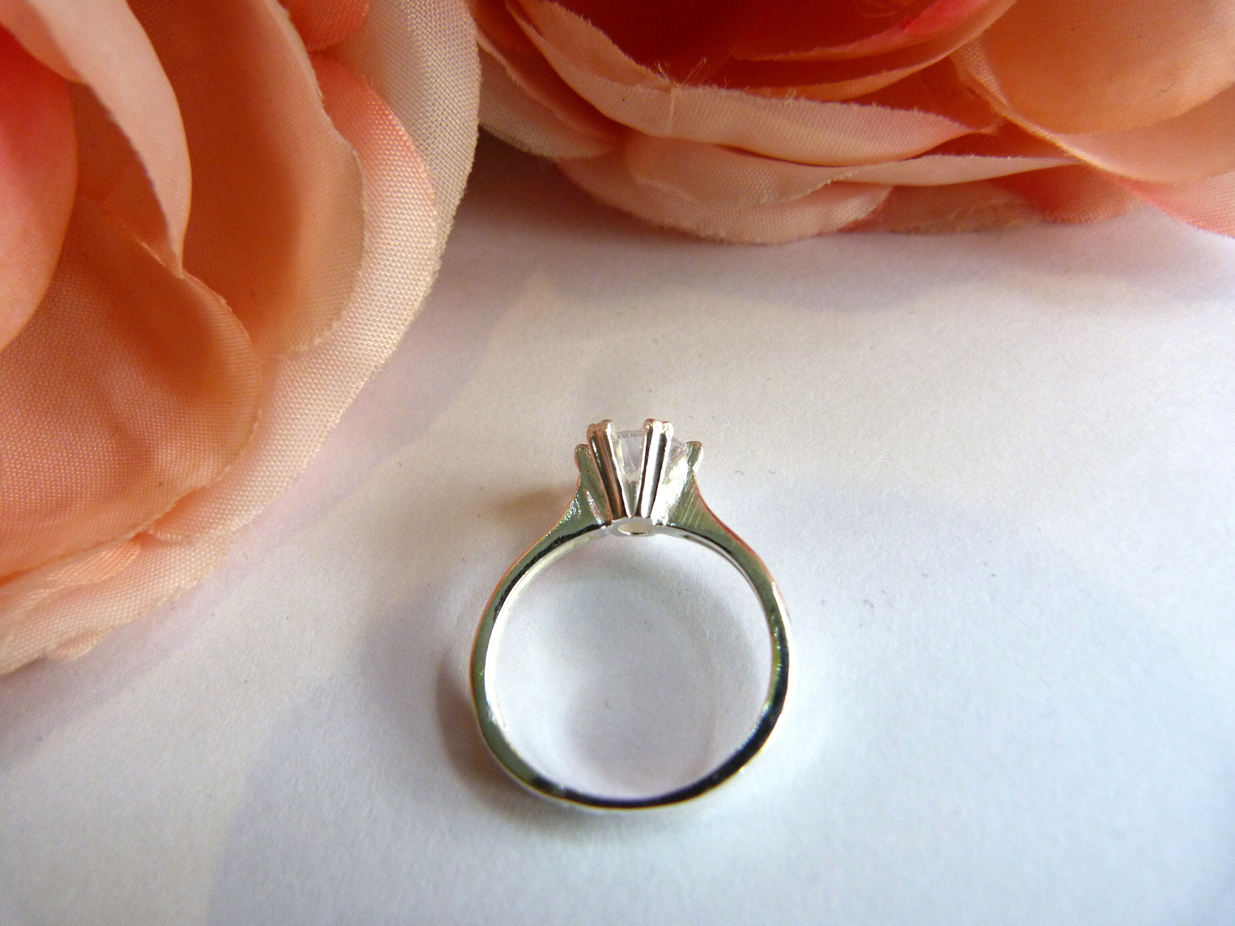 boski-srebrny-pierscionek-z-kamieniem-218g-925-marka-inna-marka