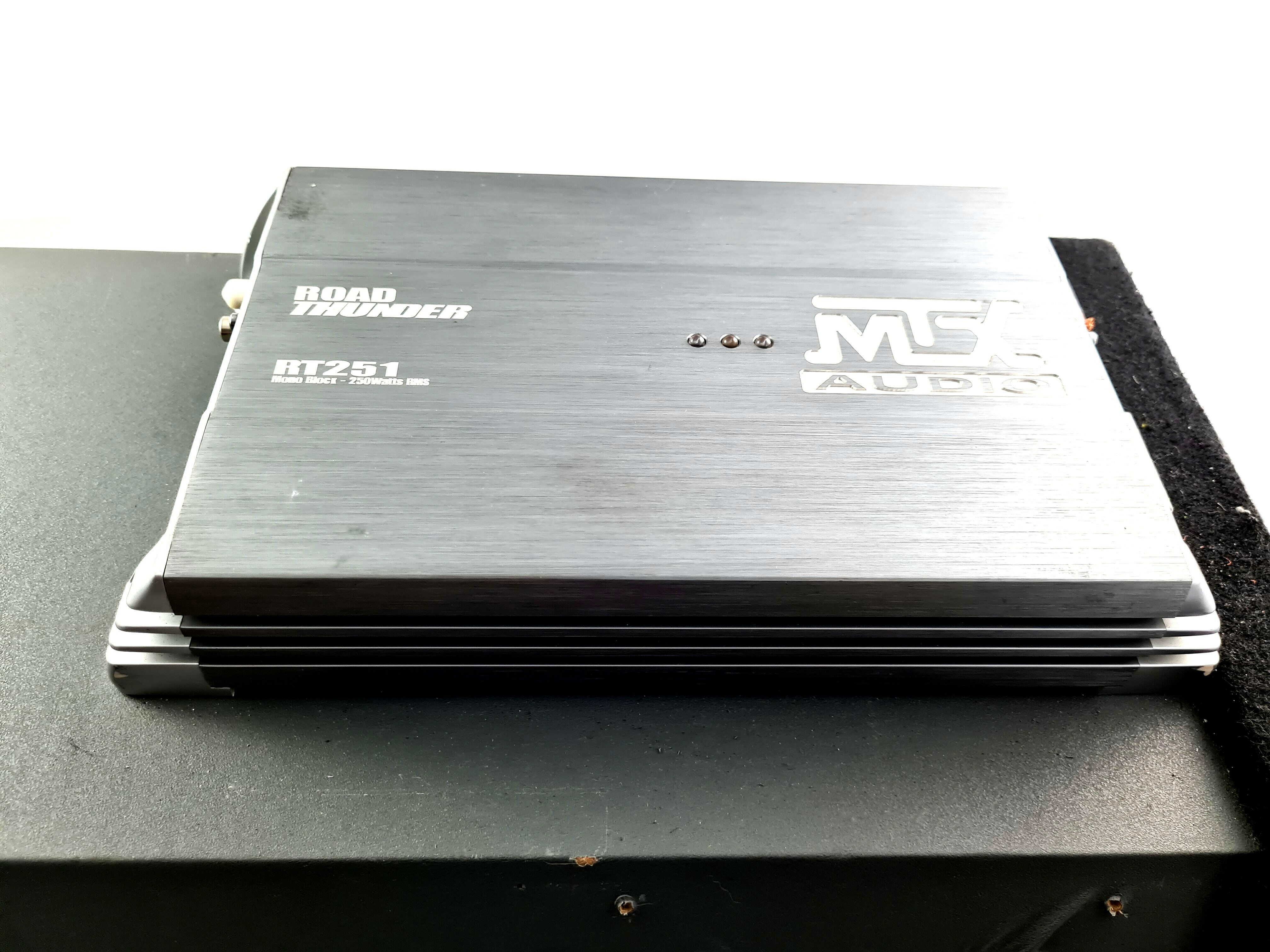 tuba-mtx-audio-car-250w-rmswzmacniacz-mtx-rt251-kod-producenta-mtx-audio-car-250w-rmswzmacniacz-mtx-rt251