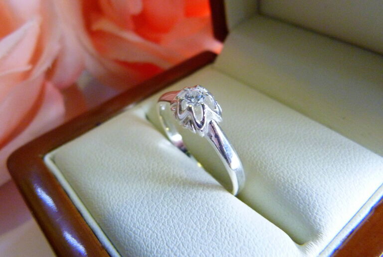 ciekawy-srebrny-pierscionek-z-kamieniem-167g-925-zamkowa-19-wegorzewo