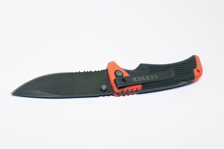 NÓŻ GERBER BEAR GRYLLS SCOUT MYŚLIWSKI