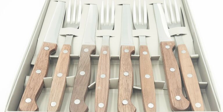 zestaw-do-stekow-duka-liczba-elementow-w-zestawie-8