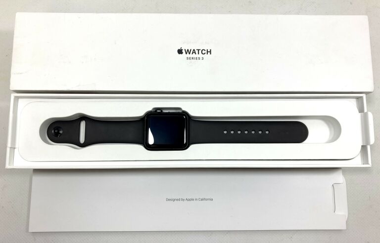 APPLE WATCH SERIES 3 KOMPLET