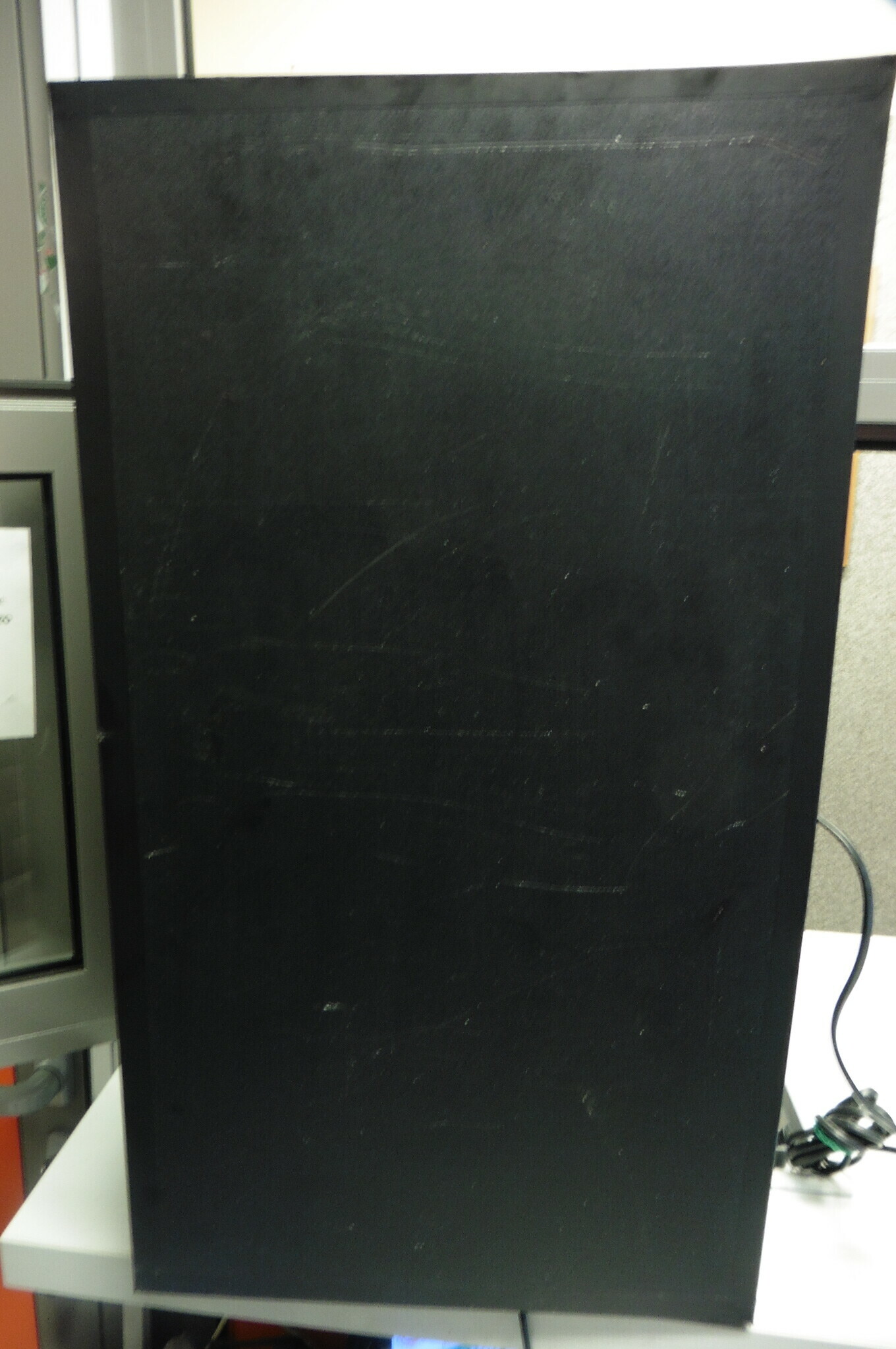 subwoofer-tonsil-200a-kolor-czarny