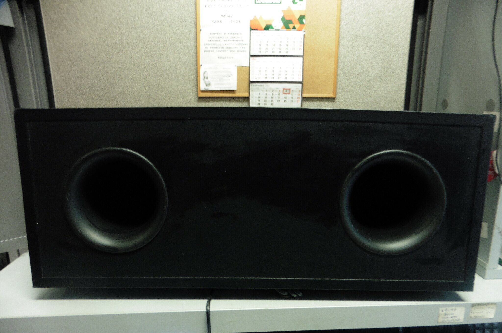 subwoofer-tonsil-200a-rynek-25-wrzesnia