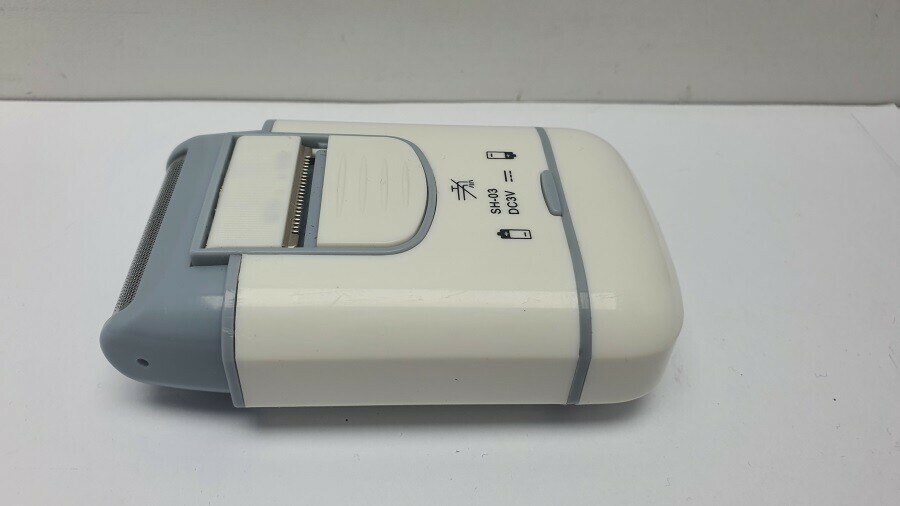 golarka-z-trymerem-ricco-sh-03-stan-uzywany