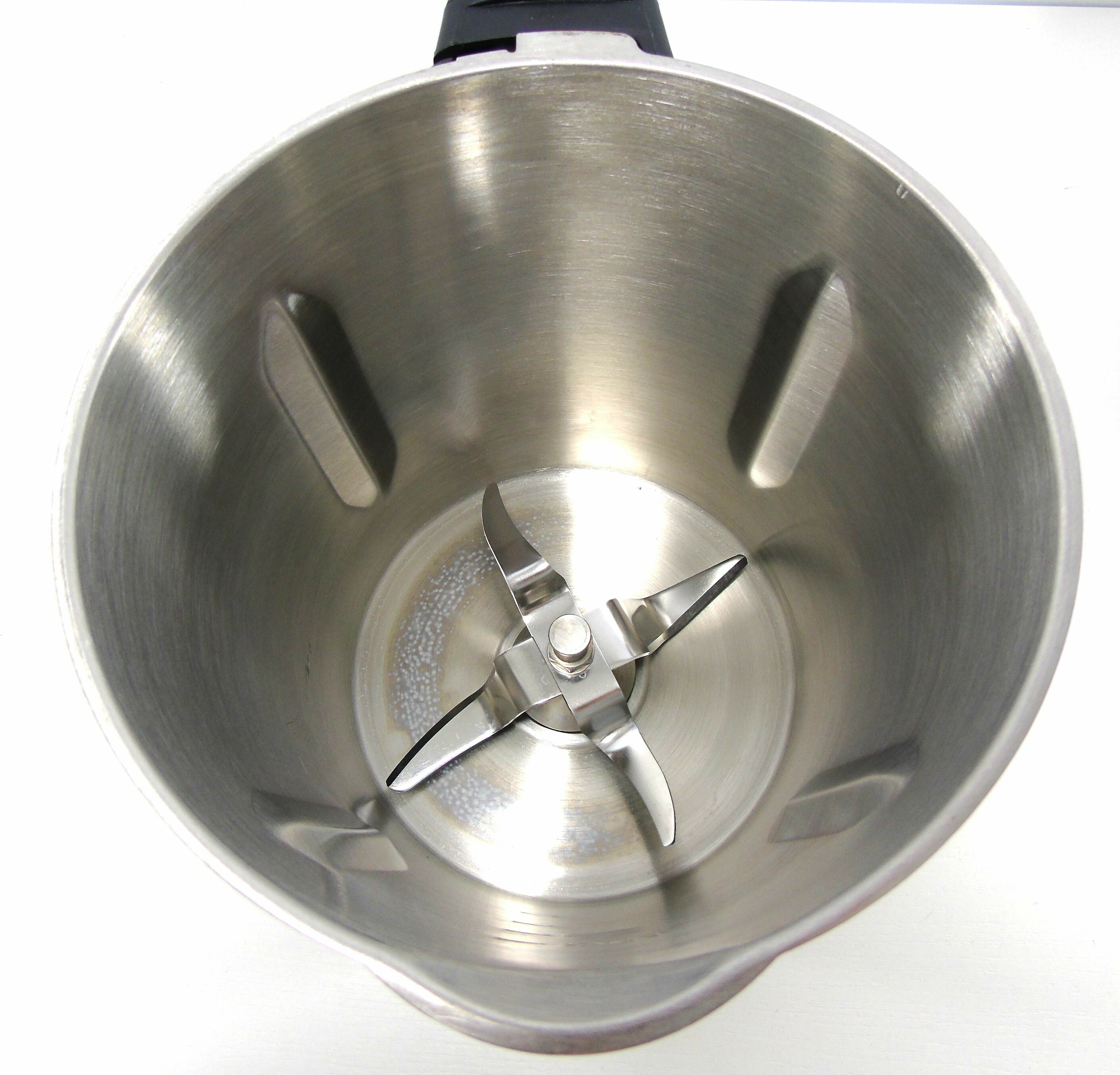 zadbany-robot-olimp-cook-multicooker-komplet-moc-1200