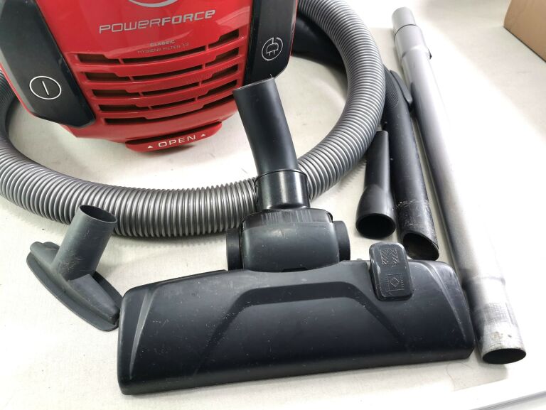 ODKURZACZ ELECTROLUX POWERFORCE EPF61RR KOMPLET