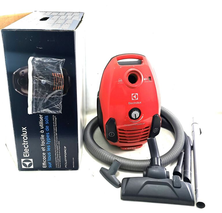 ODKURZACZ ELECTROLUX POWERFORCE EPF61RR KOMPLET