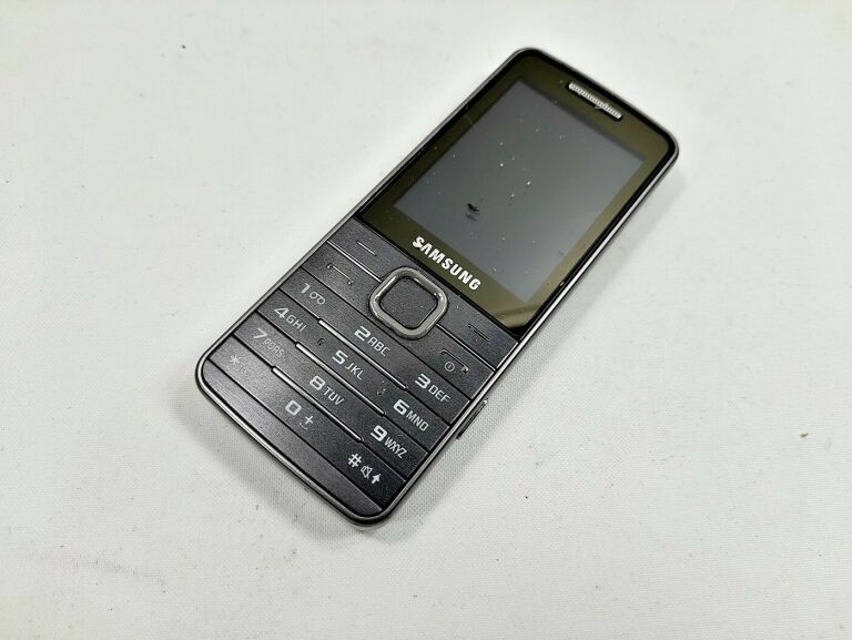 TELEFON TELEFON SAMSUNG GT-S5610
