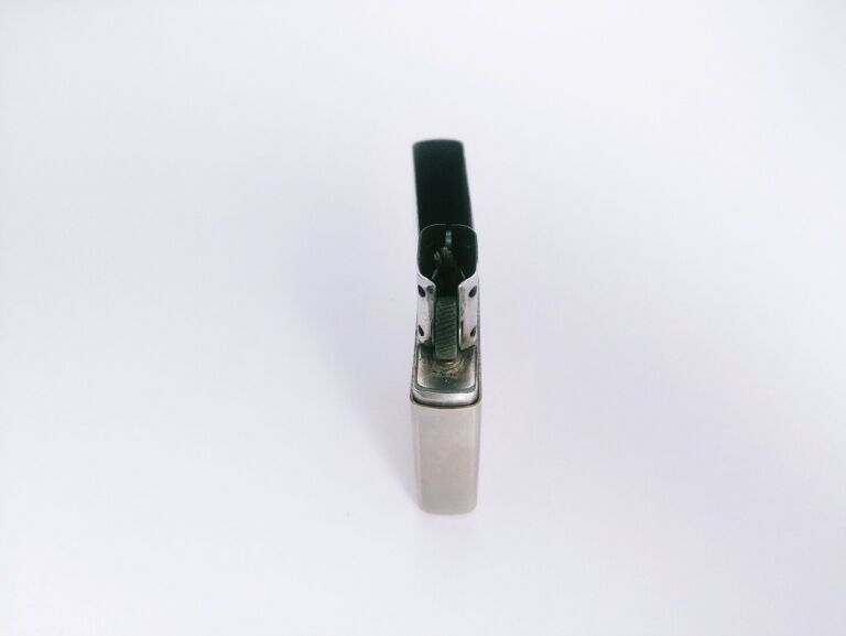 zapalniczka-zippo-marka-zippo