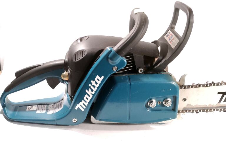 pila-spalinowa-makita-ea4300f-zasilanie-spalinowe