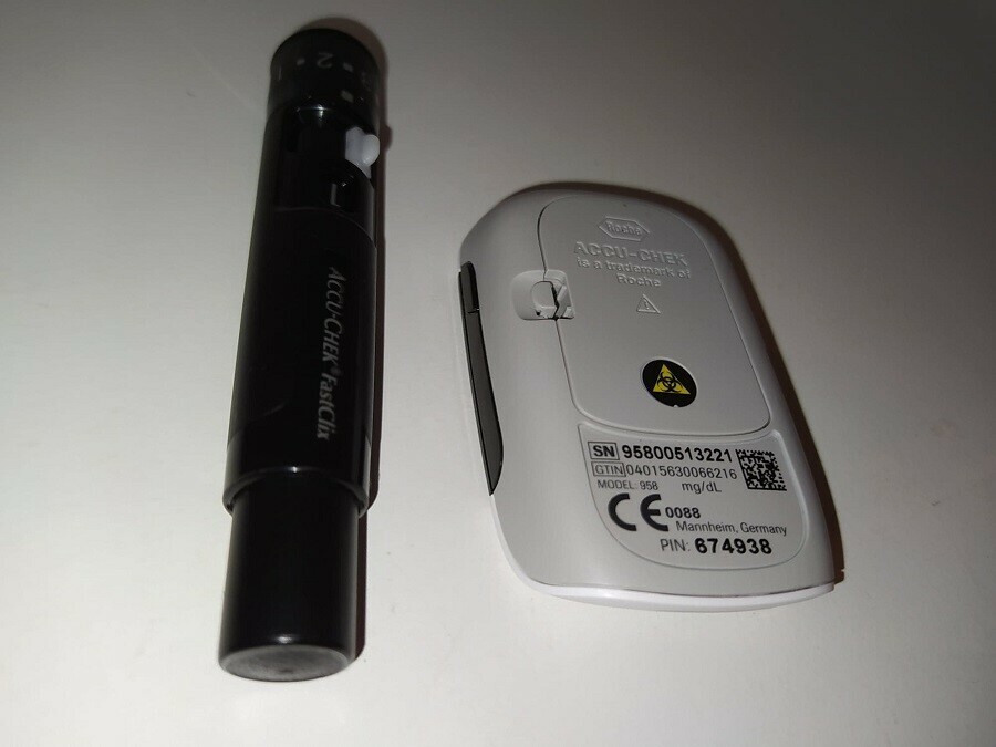 glukometr-accu-chek-instant-marka-accu-chek