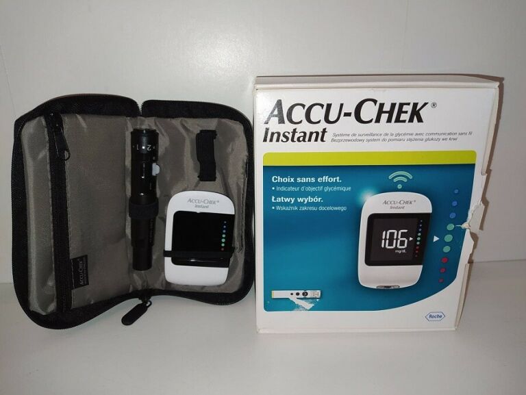 glukometr-accu-chek-instant-zielona-3-lodz