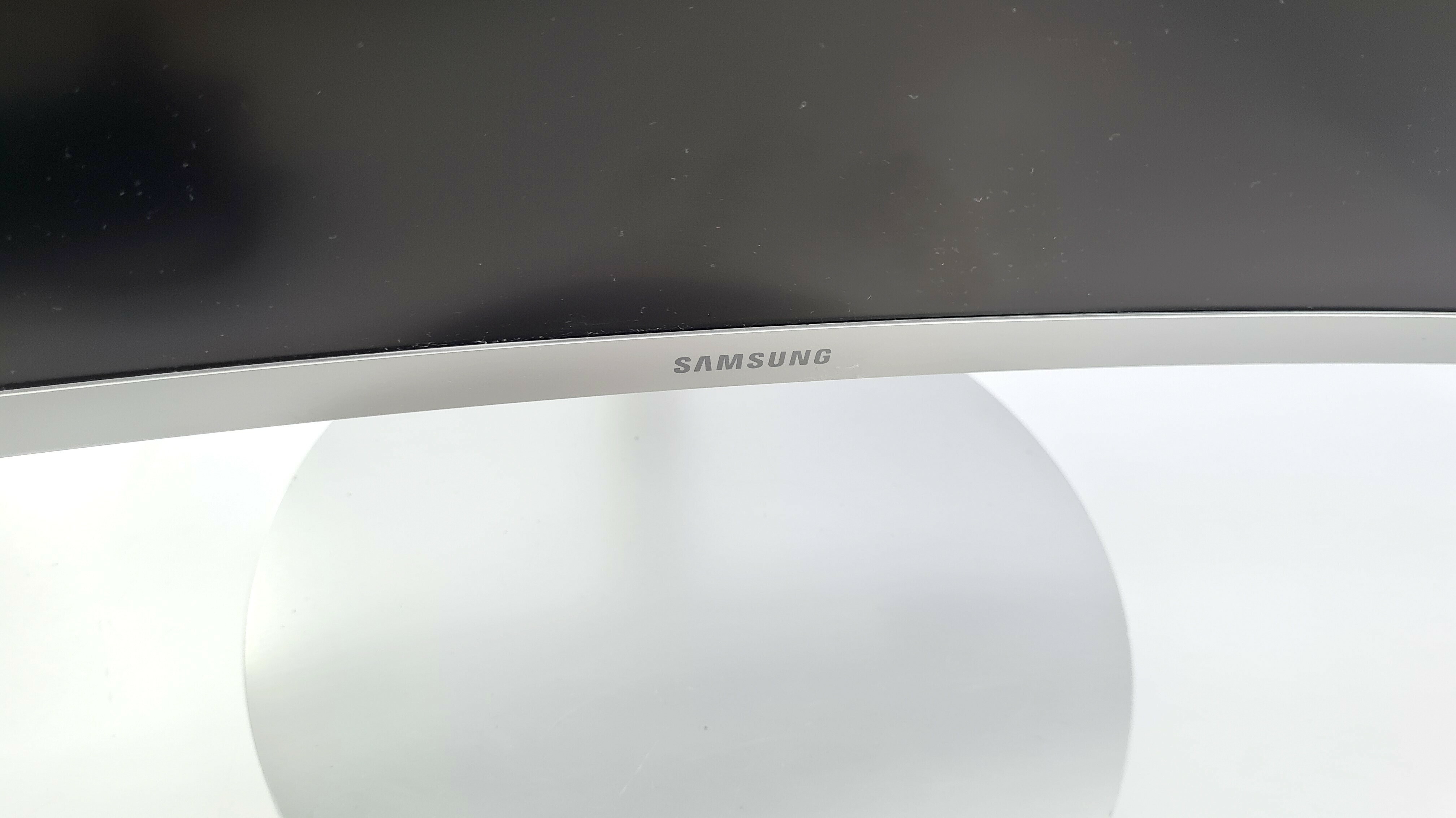 monitor-samsung-lc27f591fduxen-27-stan-uzywany