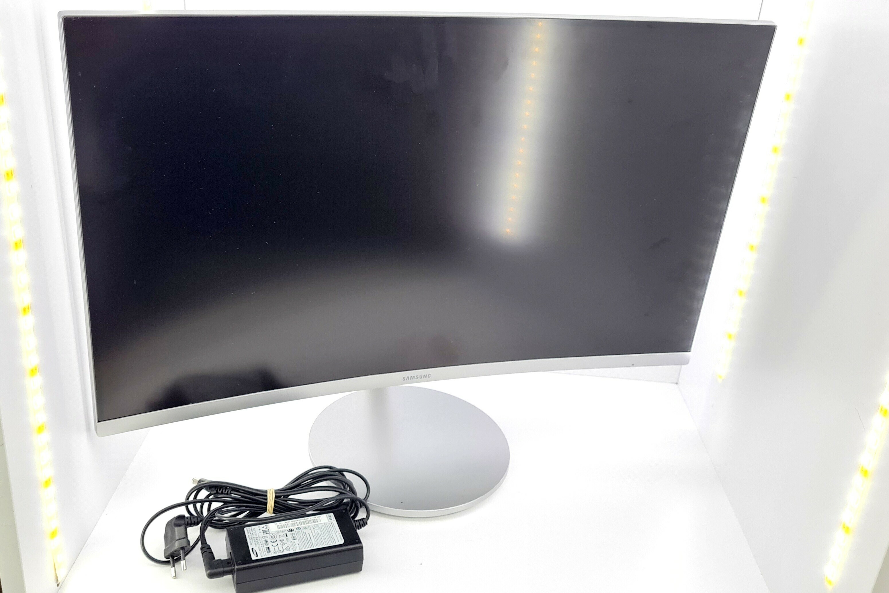 monitor-samsung-lc27f591fduxen-27-czerwony-dwor-24-gdansk