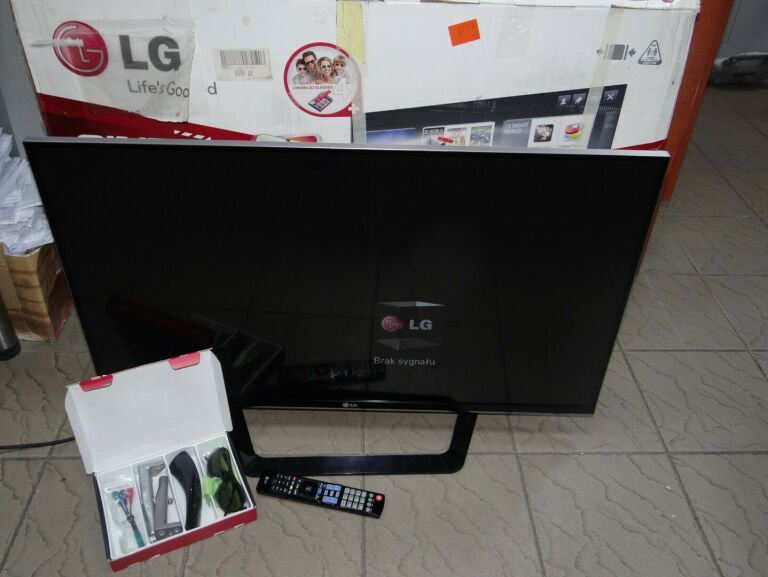 TV LG 42LM660S +PILOT+OKULARY 3D LG