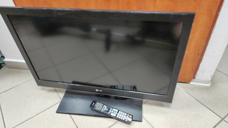 TELEWIZOR LG 32LV375S + PILOT