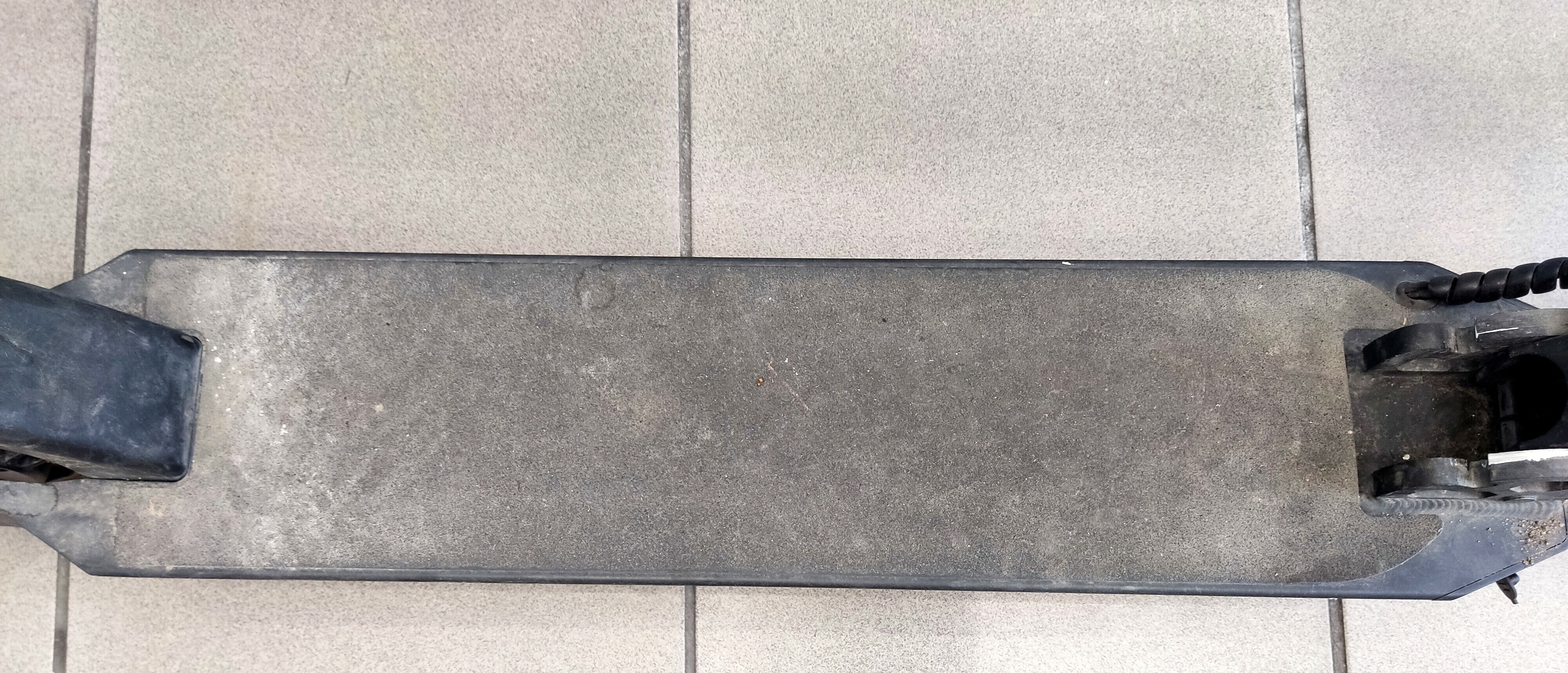 hulajnoga-elektryczna-frugal-comfy-plus-kolor-czarny